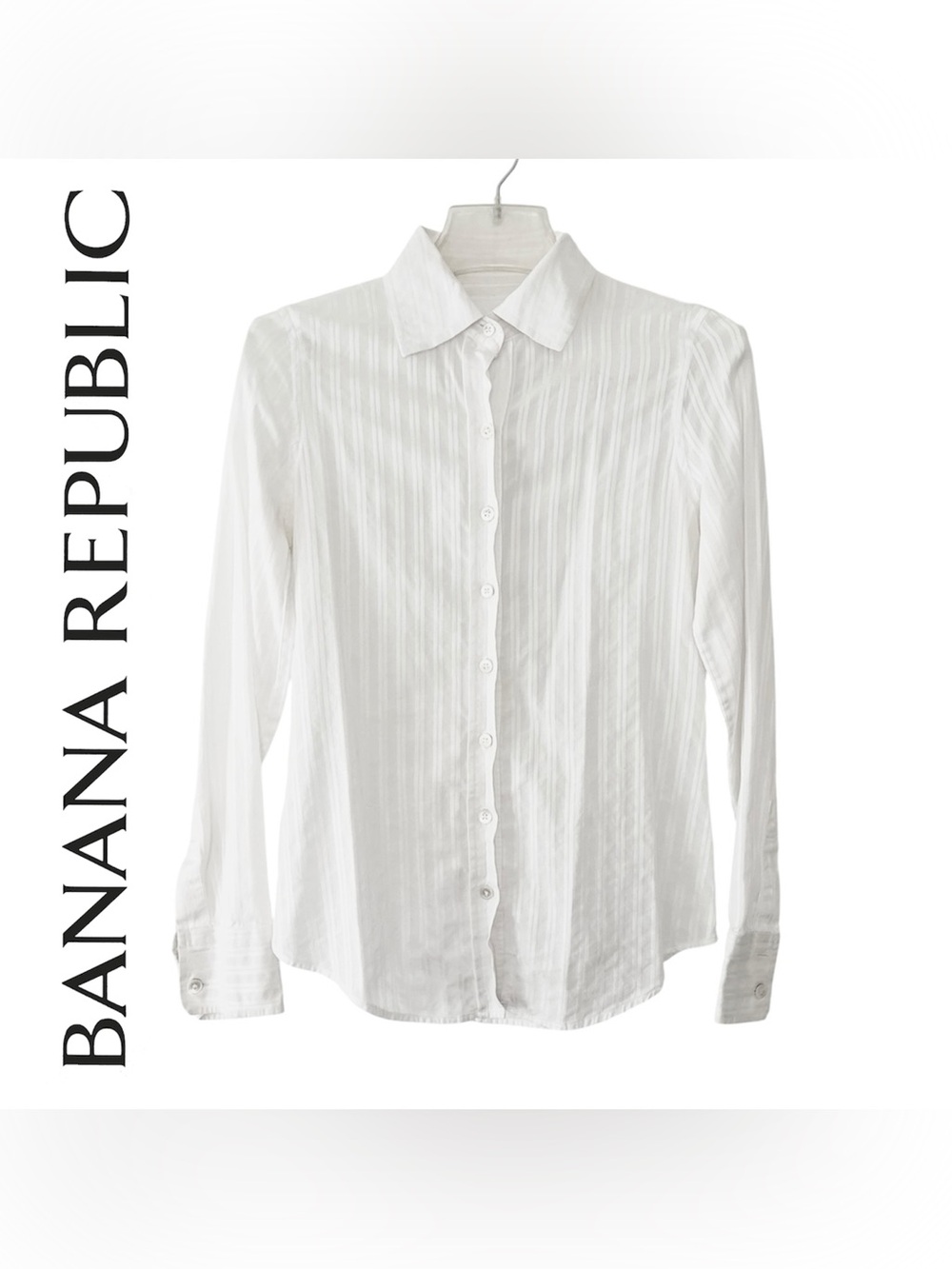 Vintage y2k Banana Republic white pinstripe long sleeve button up top